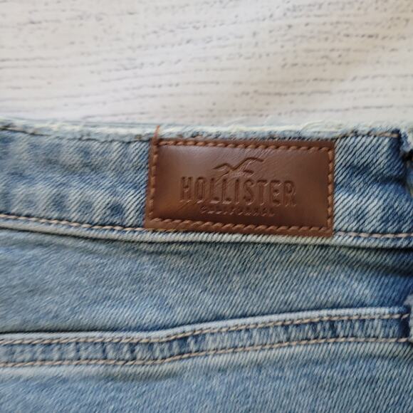 Hollister Size 19 Curvy High Rise Mom Jean Distressed Vintage Stretch Light Wash - Picture 10 of 10